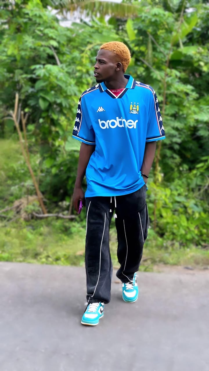 AYANLOLA ABDULLATEEF PELUMI 